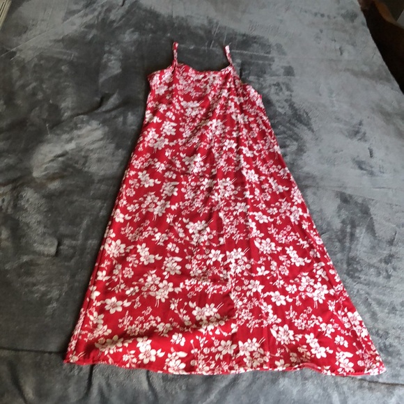 Girls size 10 ally b red and white floral dress - Picture 6 of 8